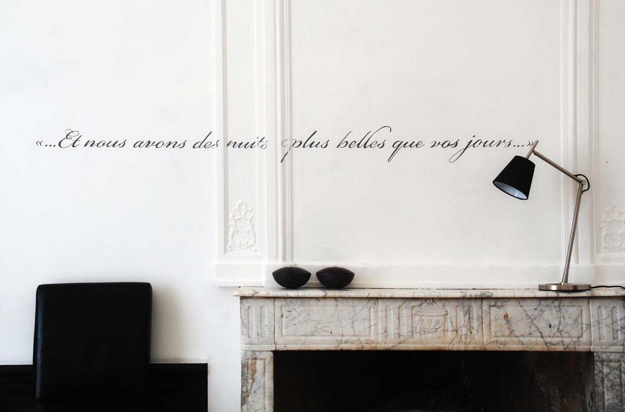 Domaine Des Escaunes Sernhac Bagian luar foto