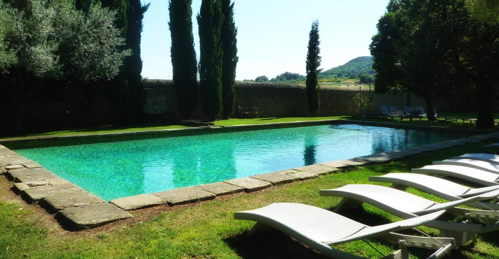 Domaine Des Escaunes Sernhac Bagian luar foto